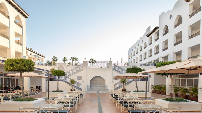 Hotel MAC Puerto Marinas uteservering